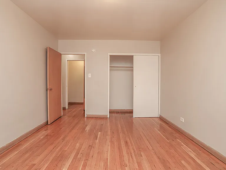 South Josephine Apartments — Photo 42