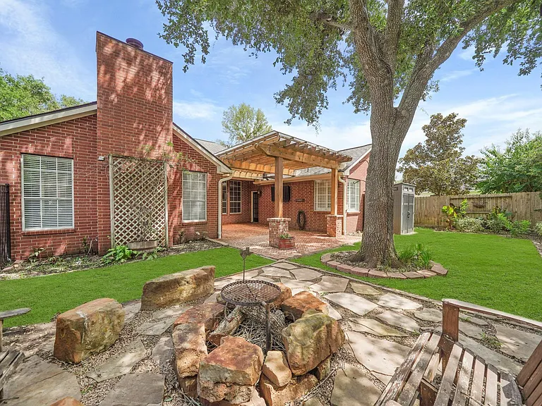 1207 Wildewood Ct — Photo 40