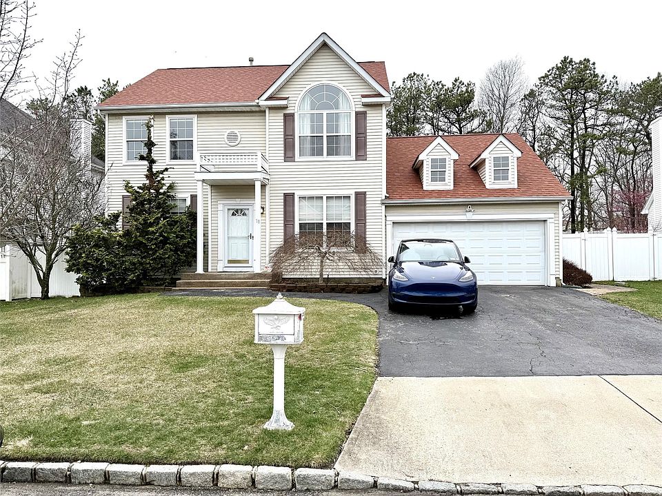 1st image of 18 Blueberry Ridge Drive