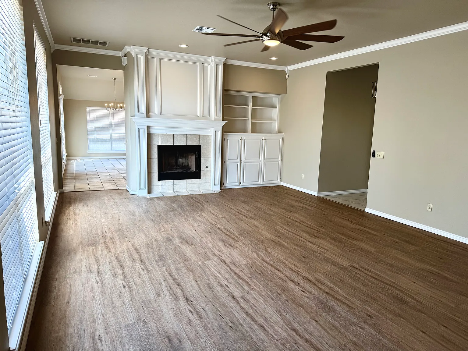3 bed, 1856 sqft, $2,500 — Photo 4