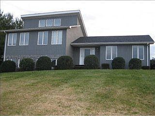 1st image of 485 Brookdale Dr