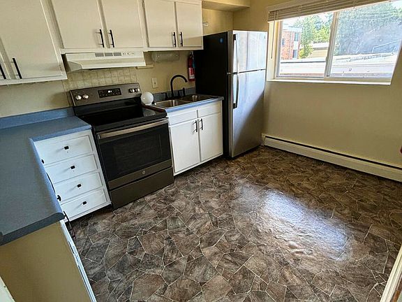 2nd image of 1706-1714 Bloomfield Ave #5