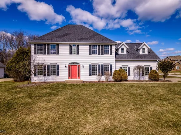 731 River Bend Blvd, Kent, OH 44240