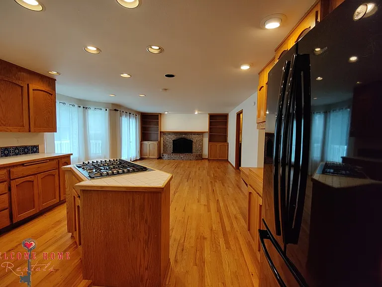 319 Marietta Pl — Photo 12