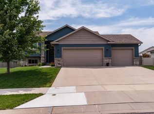 2567 Ashland Dr NW, Rochester, MN 55901