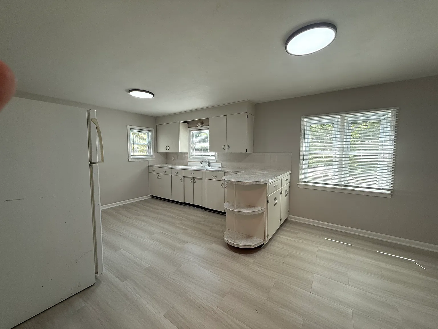 1 bed, 1000 sqft, $825 — Photo 4