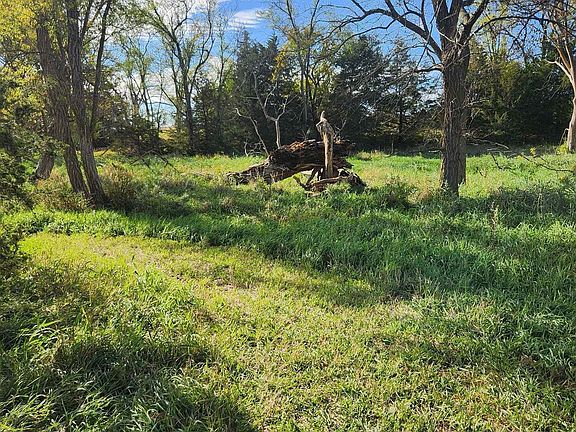 4th image of 10430 S 33rd St