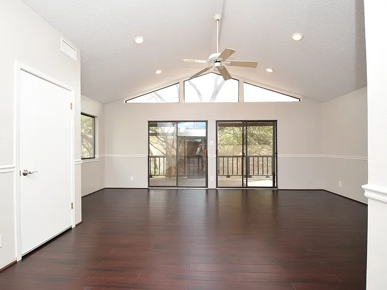 12005 Cabana Ln — Photo 37