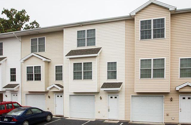 1st image of 2332 Wishing Well Ln