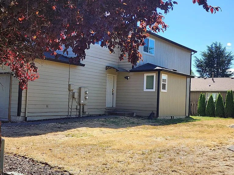 929 S School St — Photo 2