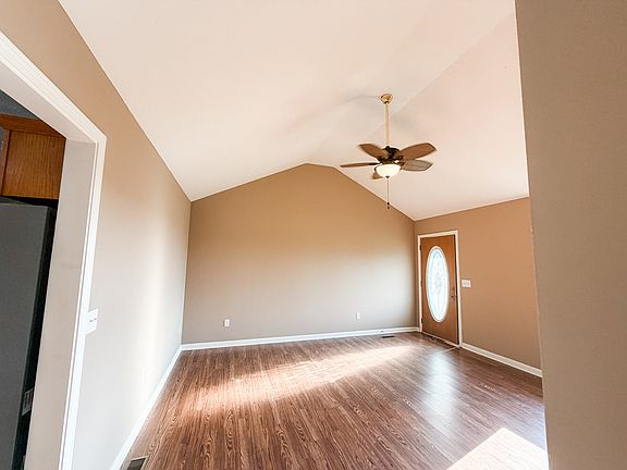 2nd image of 3112 Academy Rd