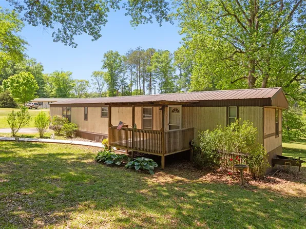 121 Kelley Dr, Walhalla, SC 29691