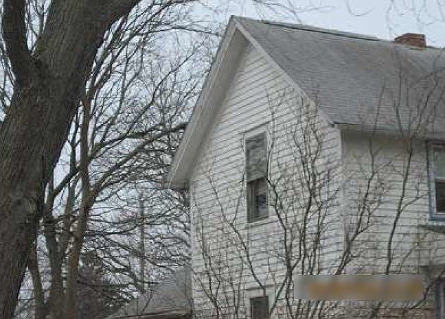 2nd image of 224 N Randolph St