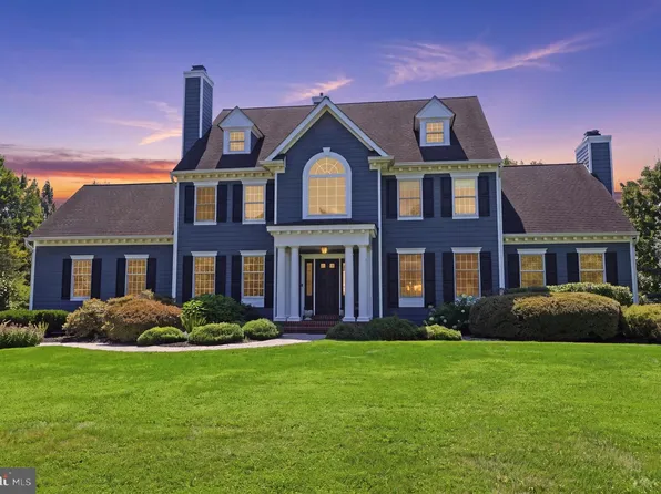 6 Lake Baldwin Dr, Pennington, NJ 08534