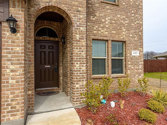 4th image of 413 Keenland Way