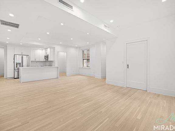 4th image of 103 E 86th St APT 9C