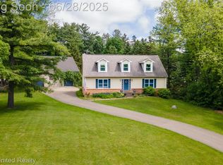 6350 Waterford Hill Ter, Clarkston, MI