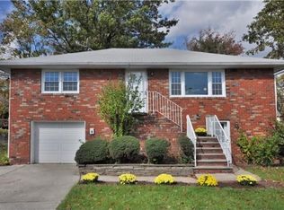 90 Columbus Ave, Little Ferry, NJ 07643