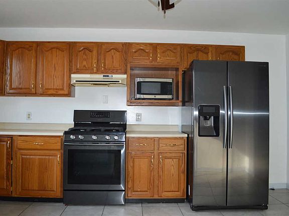 5th image of 1319 S 5th St