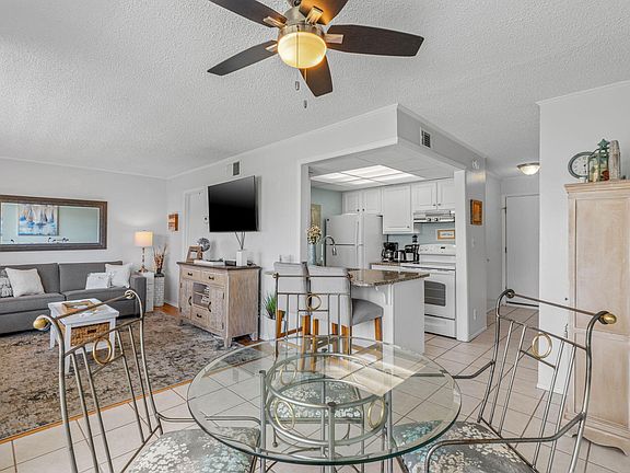 5th image of 775 Gulf Shore Dr Unit 2039
