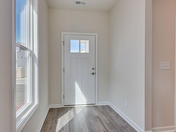 5th image of 693 Count Fleet Ct #B72