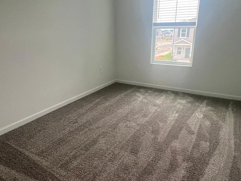 3263 Laurent Loop — Photo 19