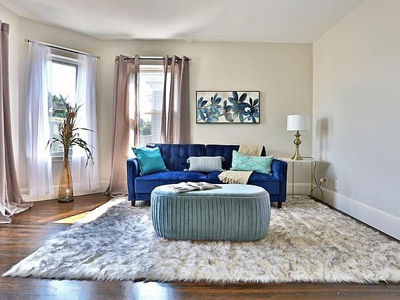 2nd image of 22 Connecticut Ave #3