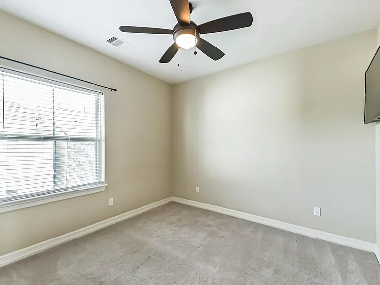 11115 Olympia Dr — Photo 29