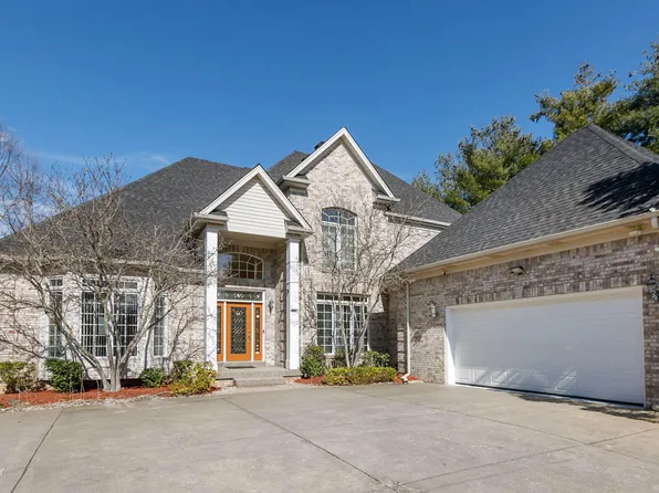 9511 Felsmere Cir, Louisville, KY 40241