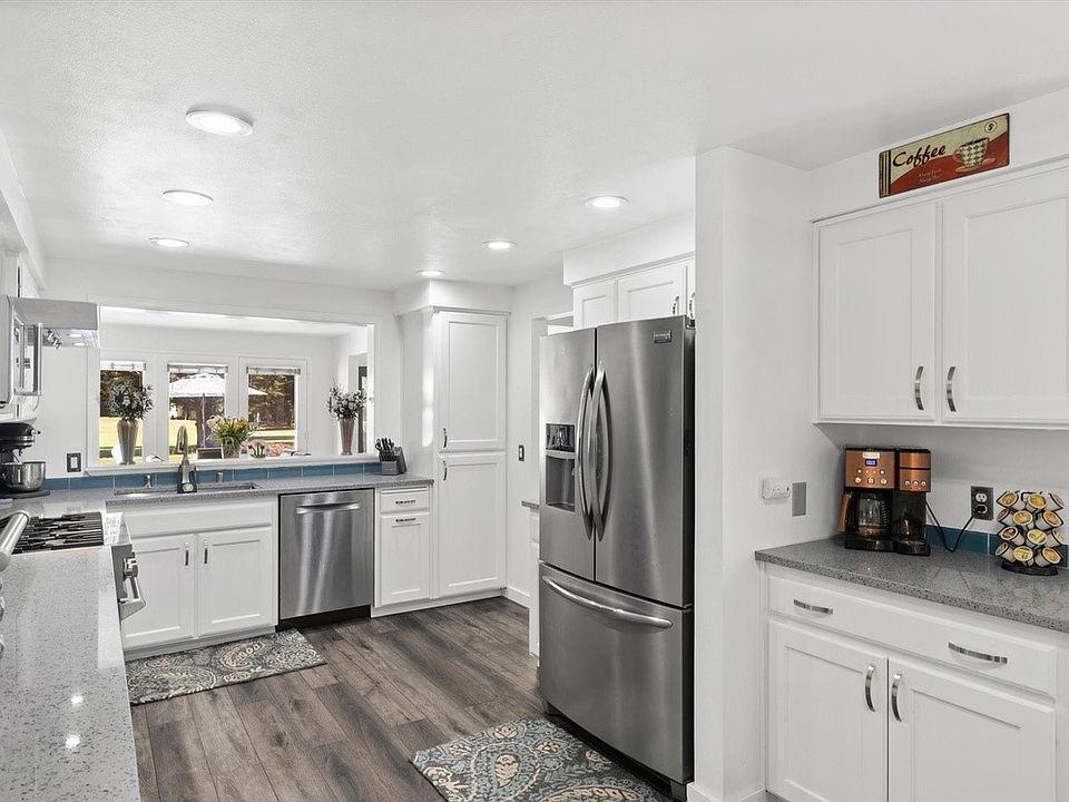1st image of 2027 Mill Green Ct SE