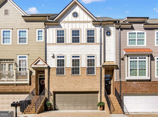 2144 Old Georgian Ter NW, Atlanta, GA 30318