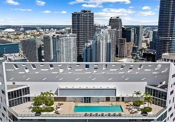 4th image of 1300 Brickell Bay Dr APT 2503