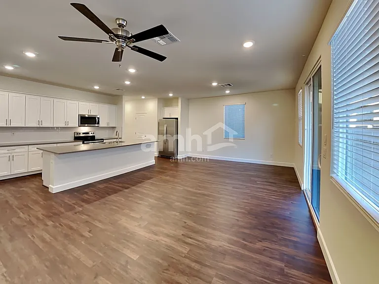 575 Lotus Land Ave — Photo 6