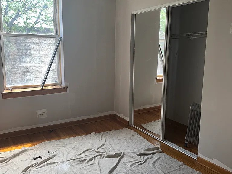 642-1 W Buckingham Pl #2W — Photo 6