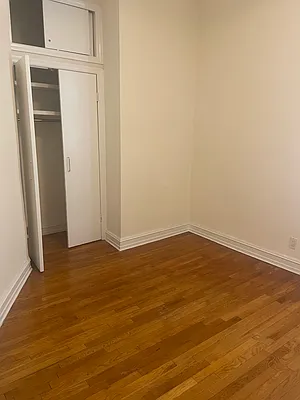 Rented by Smart City Real Estate LLC | media 12