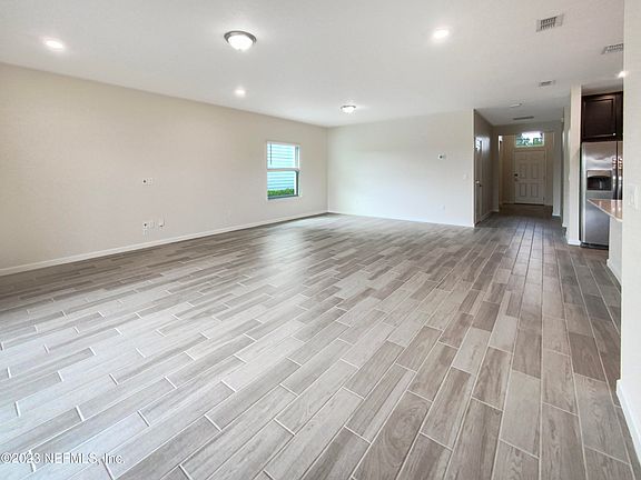 3rd image of 1710 AMBERLY Drive