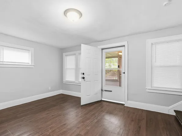 14399 Maple Ave, Maple Heights, OH 44137