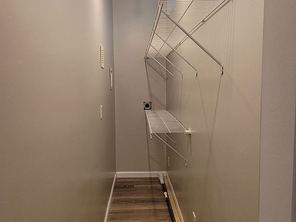 4th image of 516 Carothers Ave #1B