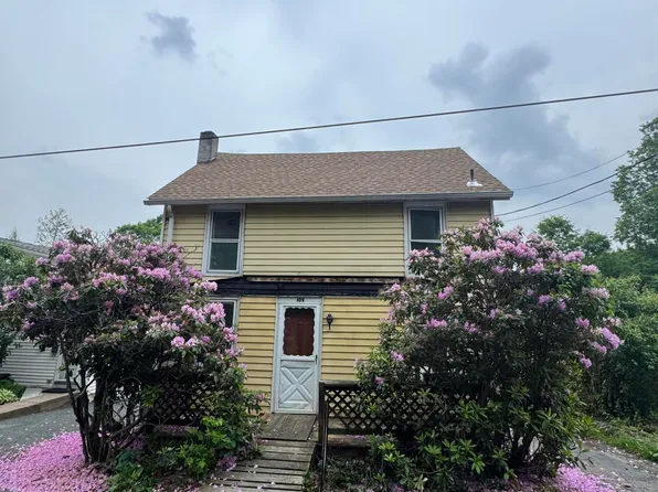 109 Broad St, Honesdale, PA 18431