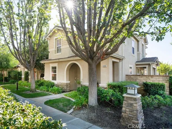 24050 Whitewater Dr, Valencia, CA 91354