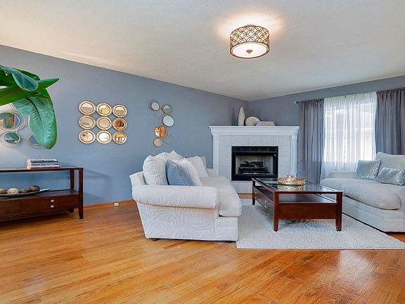 5th image of 3809 Connecticut Dr