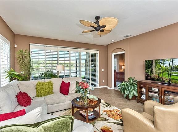 4th image of 20160 Seagrove St Unit 2801