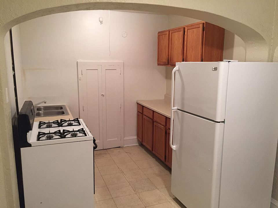 1st image of 2907 N Holton St