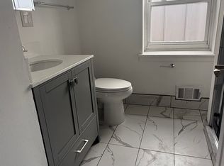 1136 Mount Vernon St #2, Philadelphia, PA 19123