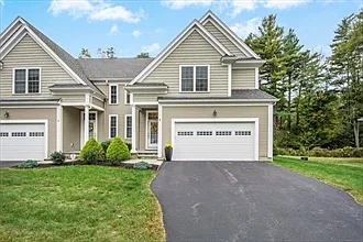 3 bed, 2.5 bath, 2098 sqft, $4,200 — Photo 2