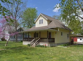 121 McKinley St, Worden, IL 62097