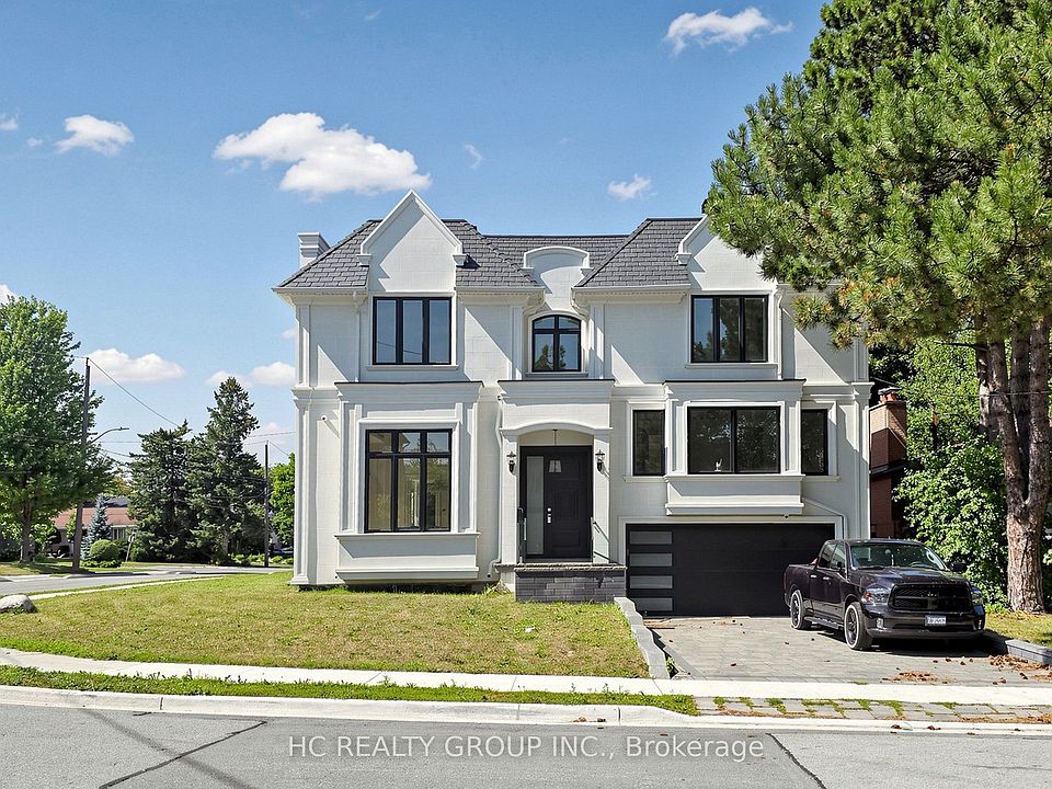 1st image of 7 Knollview Cres
