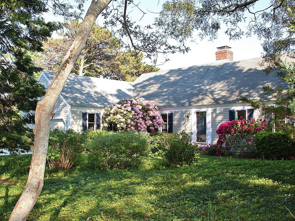 2nd image of 42 Barberry Ln