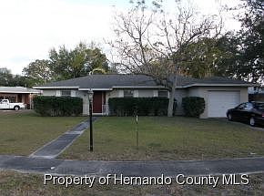 2nd image of 1210 Lodge Cir