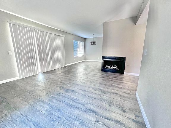 4th image of 600 Central Ave APT 383